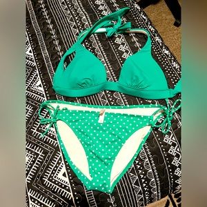 Victoria’s Secret bikini